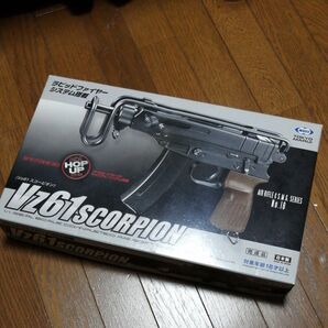 東京マルイ エアコッキングガン Vz61SCORPION 18禁