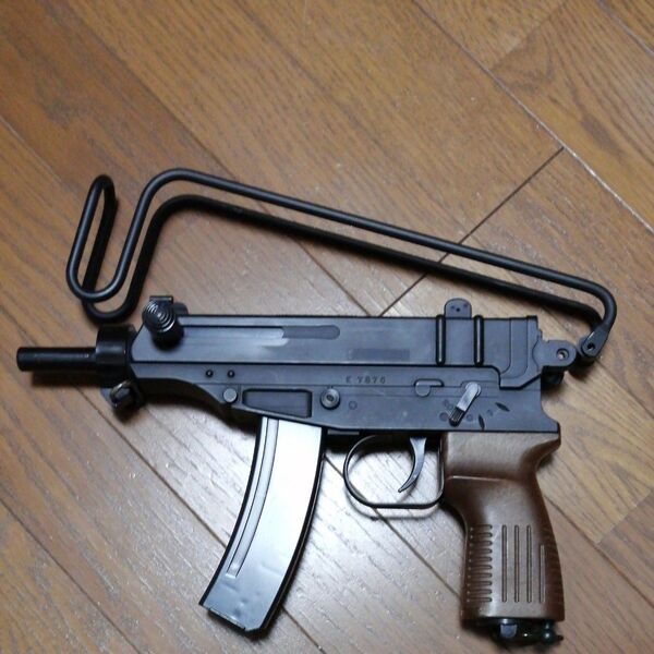 【ストック外れます】東京マルイ Vz61スコーピオン