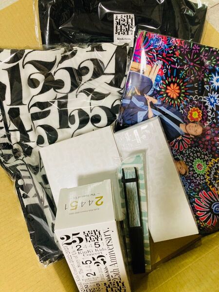KinKi Kids 24451 ~君と僕の声~ グッズ7点