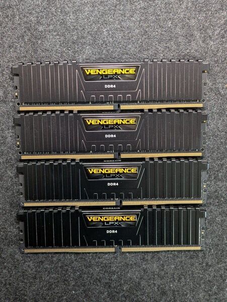 動作確認済み CORSAIR DDR4 メモリ 32GB 8GB x 4