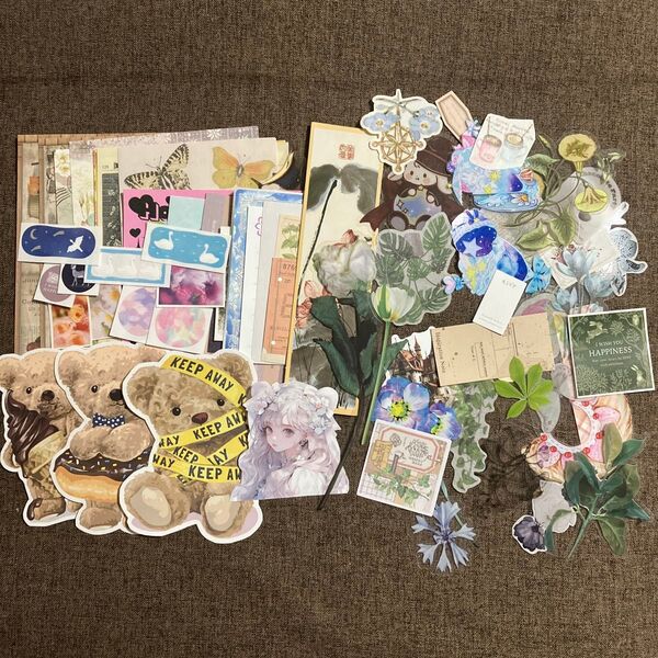 コラージュ素材70点