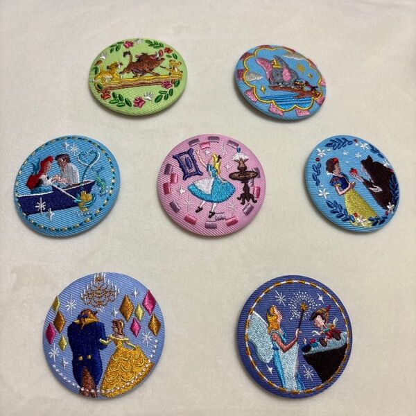 Disney Characters 刺繍缶バッジ ディズニー 7種 セット