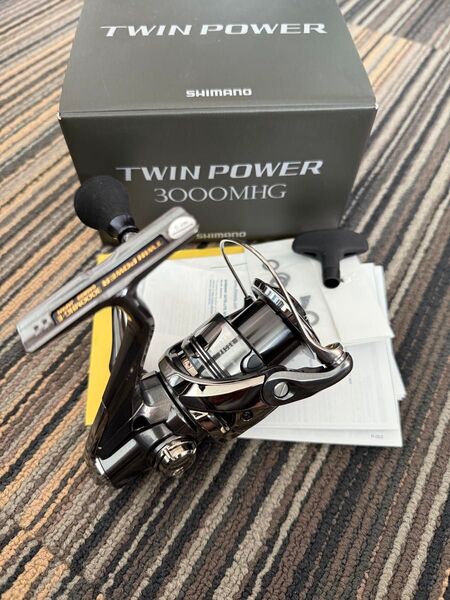 24ツインパワー3000MHG c3000スプール極美品
