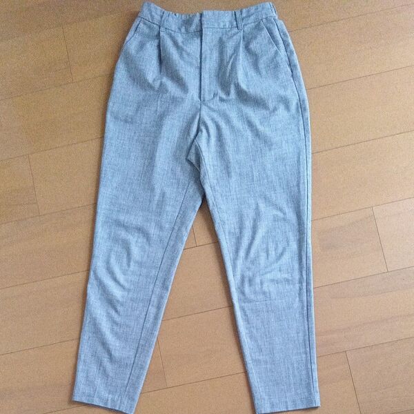 GU タックテーパードパンツ S 美品