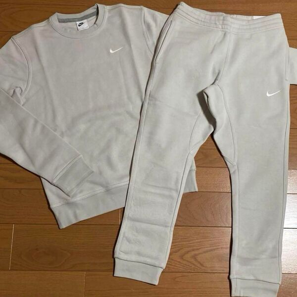 新品 NIKE ナイキ トレーナー スウェットパンツ セットアップ 上下 M