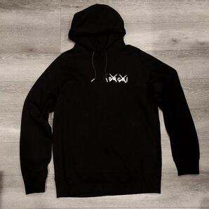 Kaws Sacai パーカー