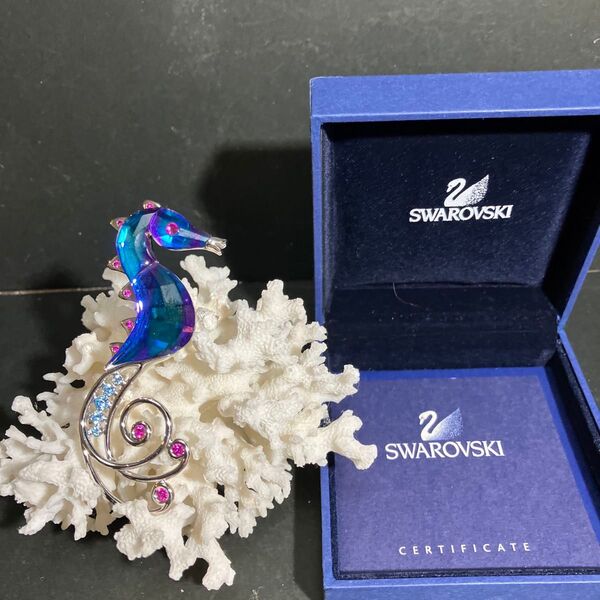 スワロフスキー SWAROVSKI ブローチ新品 タツノオトシゴ
