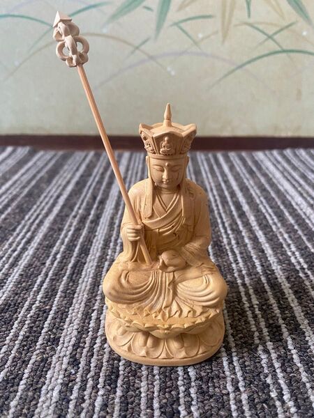 仏教美術 柘植材製 黄楊精密彫刻 実木木彫り 地蔵菩薩様坐像 地蔵王 仏壇 仏像 本体高さ約11cm
