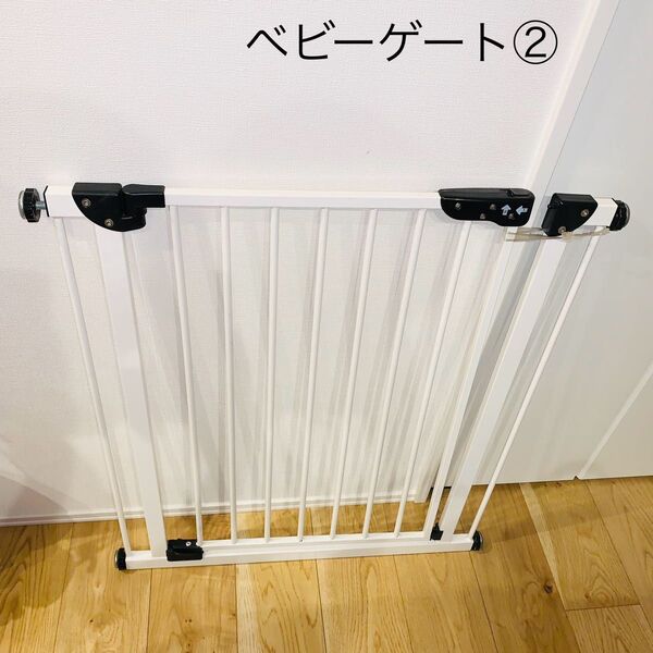 ベビーゲート② シンセーインターナショナル 取り付け幅約70cm〜81cm