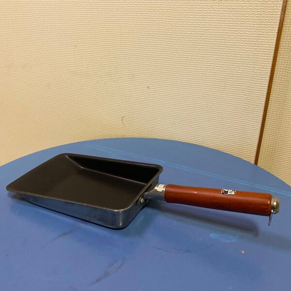 UMIC金属製 斜め角型卵焼き器 木製ハンドル