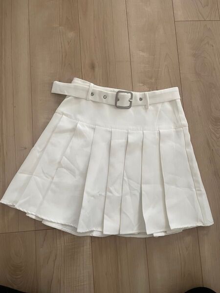 SHEIN プリーツスカート ベルト付き ホワイト Sサイズ 新品 未着用 商品タグ付き 汚れ有り