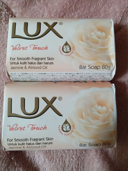 LUX ベルベットタッチ 石けん 80g ×2個 ボディケア ボディソープ 石鹸 せっけん ラックス