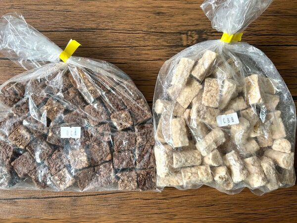 アウトレット バニラクランチ300g 甘さひかえめクランチチョコ300g デリシィ
