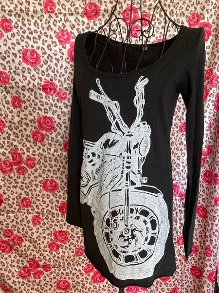 グラッドニュース バイクビッグプリント長袖シャツ ロングTシャツワンピース トップス y2k 平成 パンク バイク乗り
