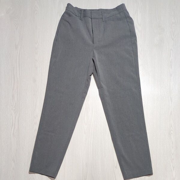 美品◯ GU スラックス グレー パンツ ストレッチ ビジネス Sサイズ ダブル