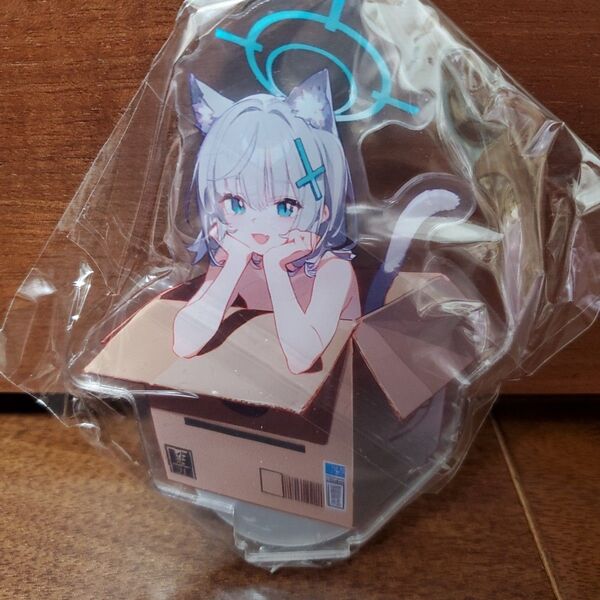 ブルーアーカイブ 砂狼シロコ 捨て猫 アクリルスタンド