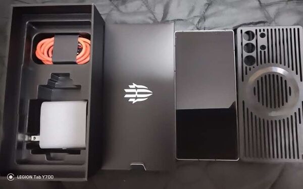 Nubia RedMagic 10 Pro Light Speed Edition 12GB+256GB(国内正規品)