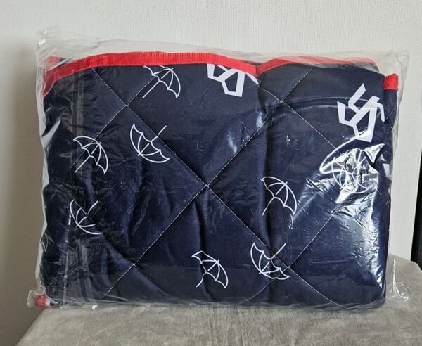 東京ヤクルトスワローズ 来場者プレゼント キルトブランケット ひざ掛け 毛布