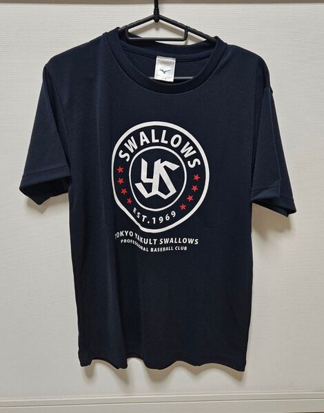 東京ヤクルトスワローズ Tシャツ ネイビー/紺 ロゴ Mサイズ 新品