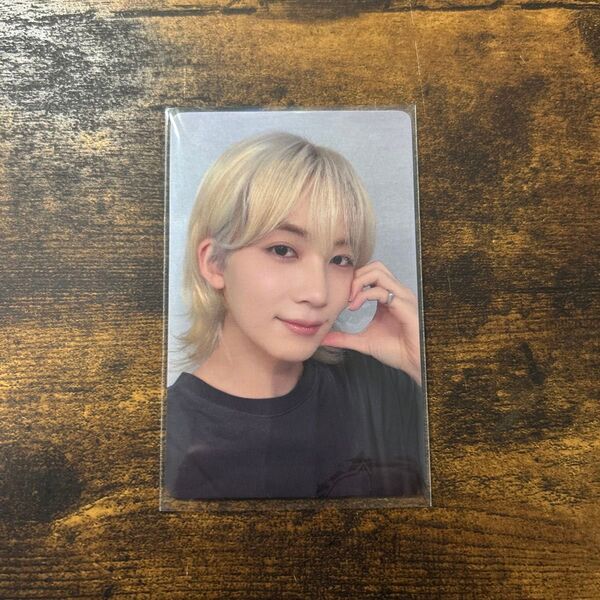 seventeen SPILL THE FEELS yzy 3.0 ジョンハン