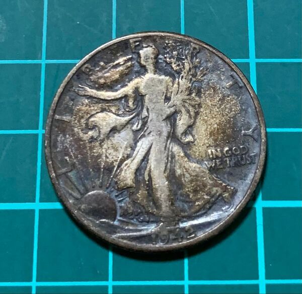 アメリカ 50セント ウォーキングリバティ 銀貨 1942年 銀貨 アメリカ銀貨 外国コイン