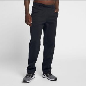 新品 NIKE THERMA スウェットパンツ 裏起毛 メンズ 黒 ブラック L
