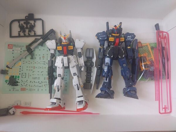 RG ガンダムMk-II ティターンズ エゥーゴ セット ガンダム ガンプラ フィギュア 組立済 完成品