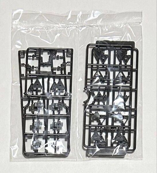 【未組立】メガミデバイス SOLラプター BEAST MODE M.S.G ウェポンユニット04 マルチミサイルのみ