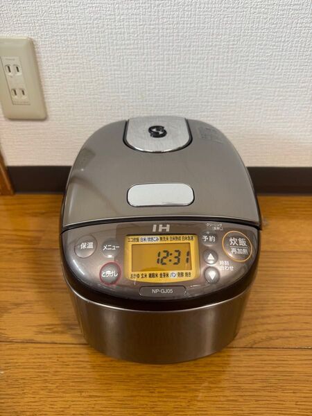 象印 炊飯器 IH炊飯ジャー 極め炊き 3合炊き NP-GJ05 2020年製