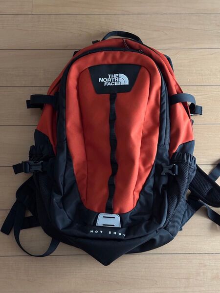 THE NORTH FACE ノースフェイス リュック バックパック ホットショット HOT SHOT ブラック オレンジ