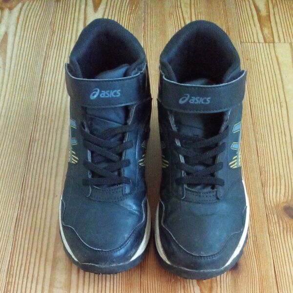 ASICS LAZERBEAM アシックス レーザビーム ハイカット キッズスニーカー 黒