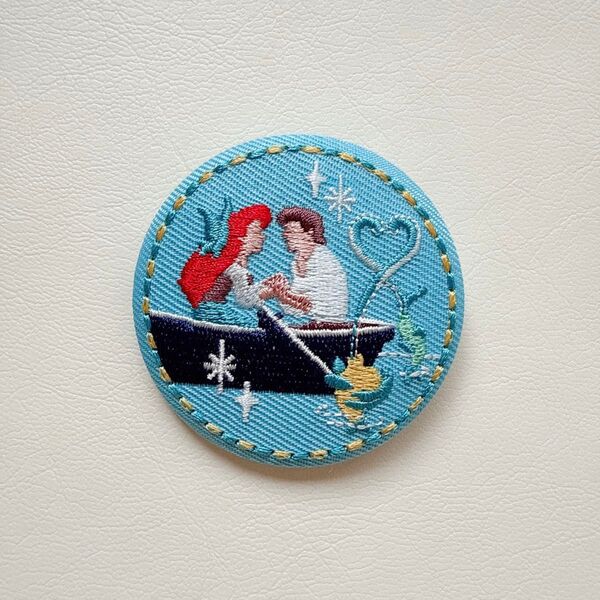 Disney / 刺繍缶バッジ リトルマーメイド