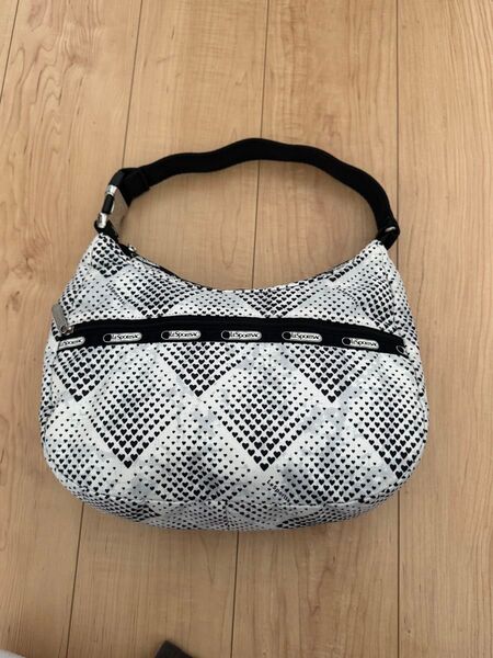 LeSportsac レスポートサック ショルダーバッグ ハート柄