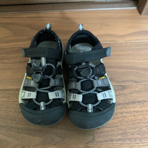 KEEN サンダル16センチ