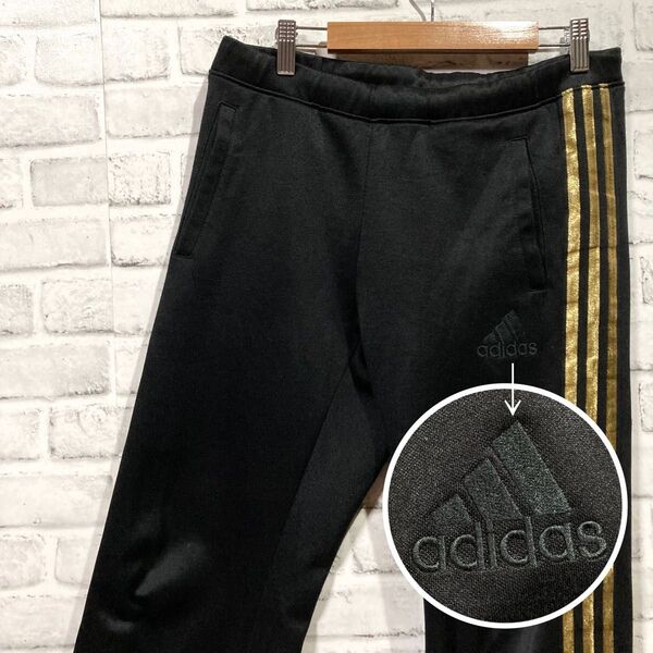 1532 adidas アディダス トラックパンツ M 黒 金 ジャージパンツ ロゴ刺繍