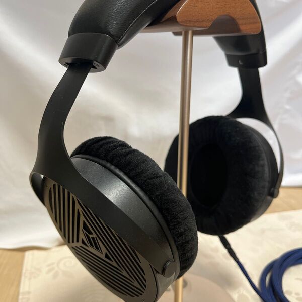 Monolith by Monoprice M1070 平面駆動モニターヘッドフォン
