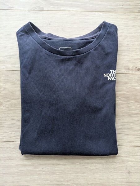 美品☆ノースフェイス ロンT ネイビー