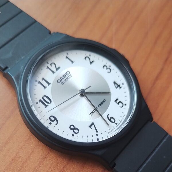 CASIO クォーツ腕時計 チープカシオ MQ-24 ブラック シルバー