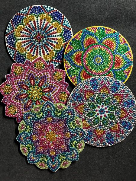 ラインストーンコースター キラキラ おしゃれ ダイアモンドアート完成品 木製コースター コースター 曼荼羅 インテリアアート