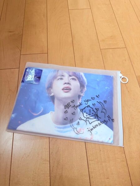 BTS ジン キムソクジン ジンくん マスター ホムマ サイン入り スローガン ARMY HERE ここにいるよ
