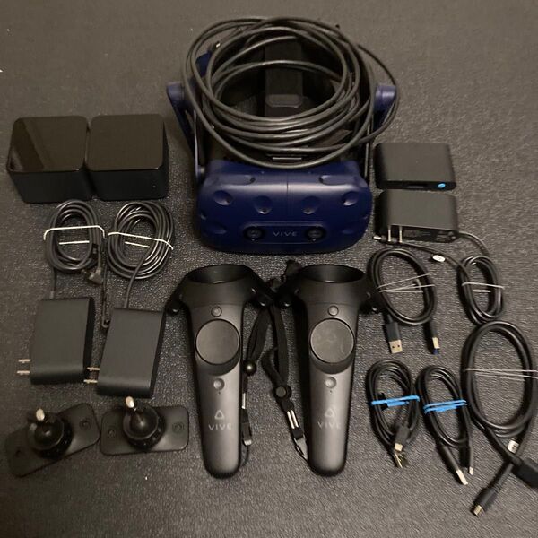HTC VIVE PRO + ベースステーション1.0 + コントローラー