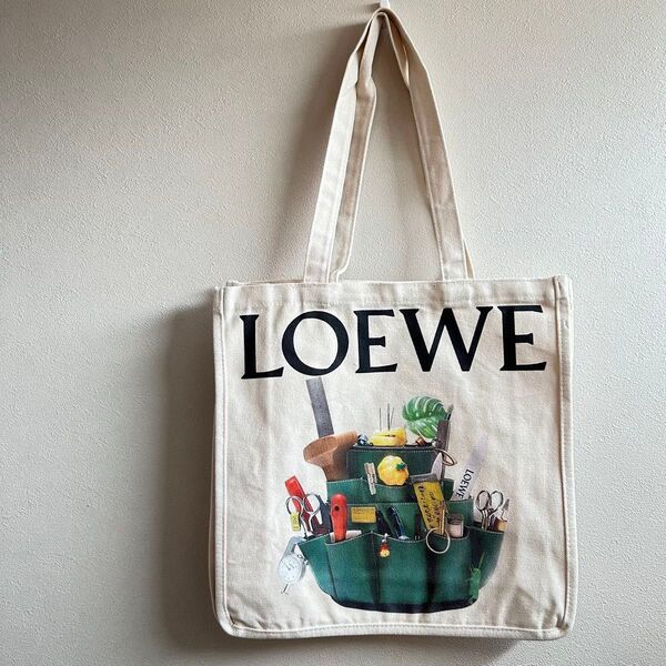新品 ロエベ LOEWE ノベルティ バッグ トートバッグ エコバッグ クラブテッドワールド展 キャンパストートバッグ 堀田真由