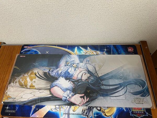新品未開封 遊戯王ラッシュデュエル 現夢中のシルビクス ハーフプレイマット 遊戯王の日