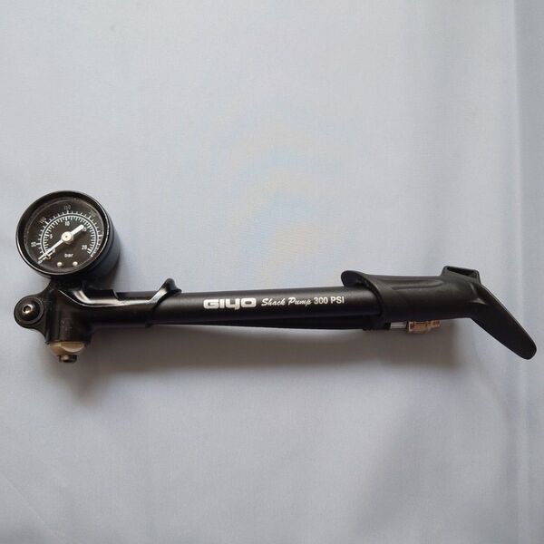 GIYO ショック ポンプ 300 PSI
