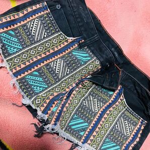 BILLABONG デニムパンツ ジーンズ ジーパン デニム ダメージ加工 ショートパンツ 美品