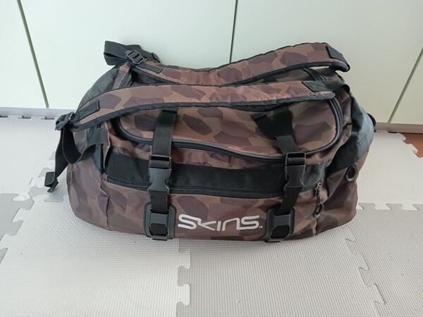 SKINS ダッフル リュック バッグ