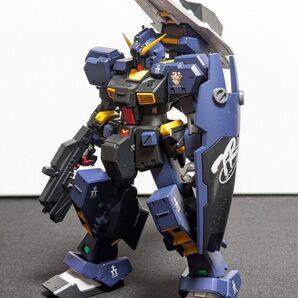 HGUC ヘイズル改(実戦配備カラー)ガンプラ 全塗装完成品