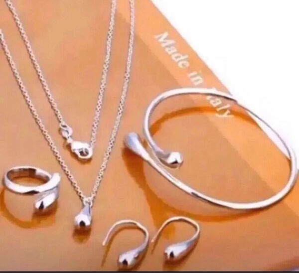 シルバー ネックレス ピアス リング ブレスレット アクセサリー4点セット
