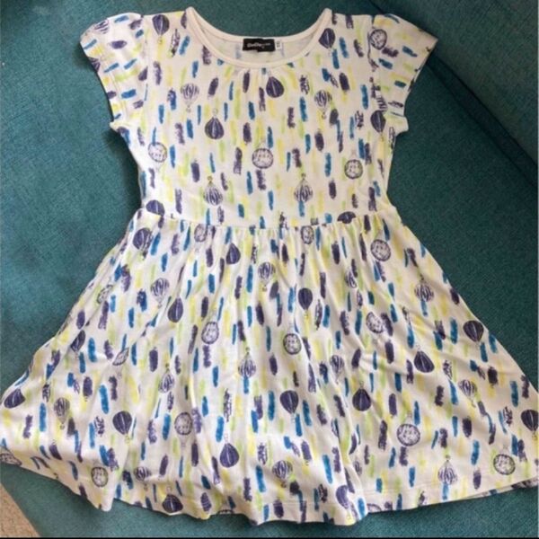 BeBe べべ ワンピース サイズ100 夏 女の子 気球 Tシャツ トップス 半袖