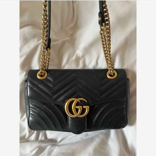 GUCCI GGマーモント ショルダーバッグ